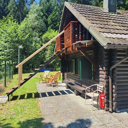 Feriehus Woodhouse By The River *